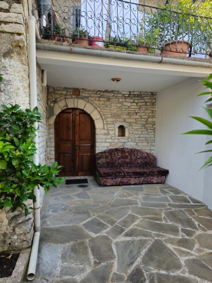 Traditional House Shapllo Gjirokastër Exterior foto