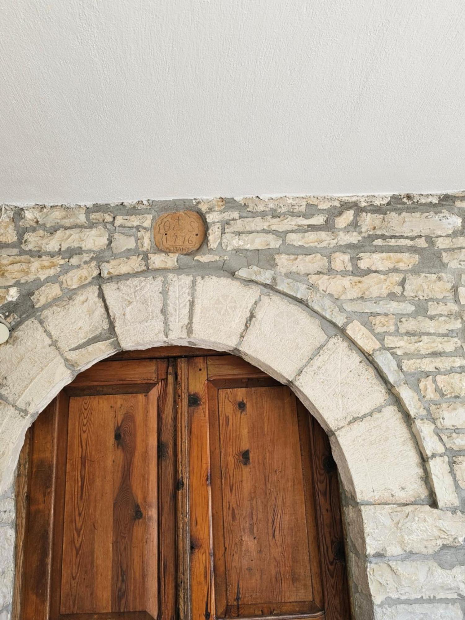 Traditional House Shapllo Gjirokastër Exterior foto